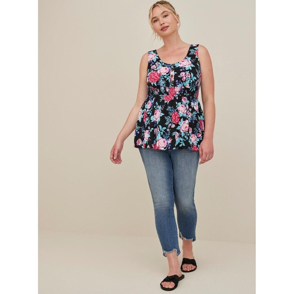Torrid Women Plus Rayon Slub Smocked Waist‎ Button Tank Size 5X Floral Blouse
